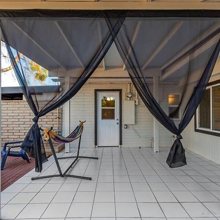 New Midtown Modern Studio With Backyard Phoenix Buitenkant foto