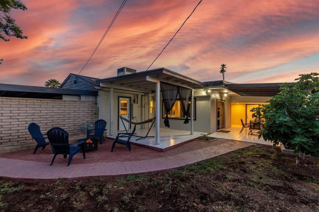 New Midtown Modern Studio With Backyard Phoenix Buitenkant foto