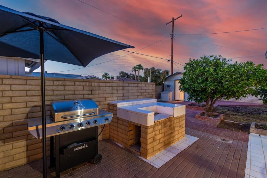 New Midtown Modern Studio With Backyard Phoenix Buitenkant foto