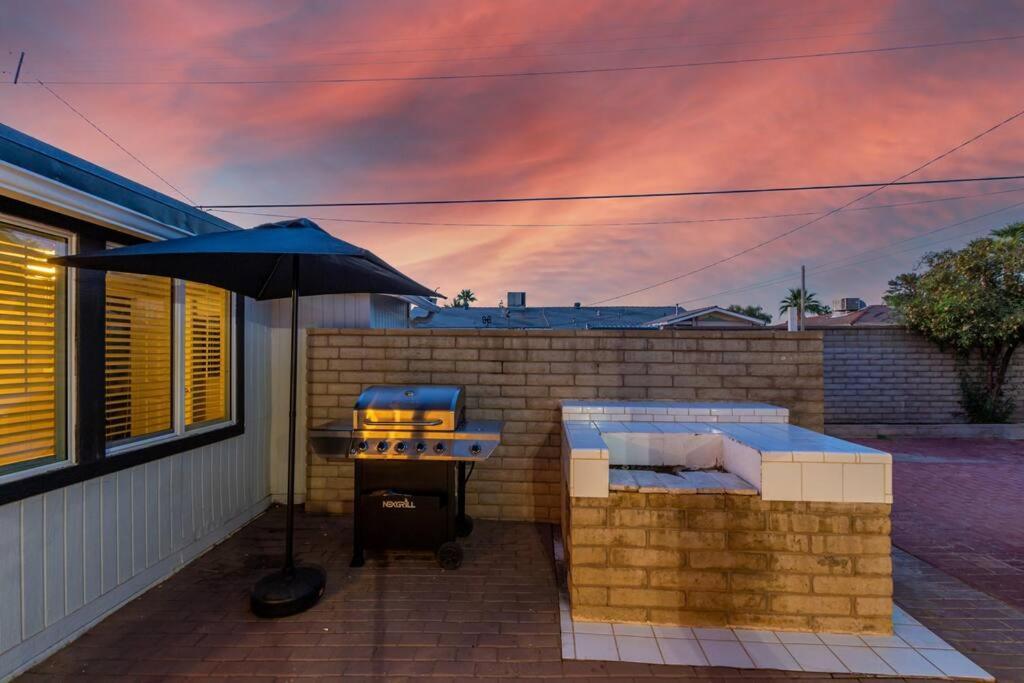 New Midtown Modern Studio With Backyard Phoenix Buitenkant foto